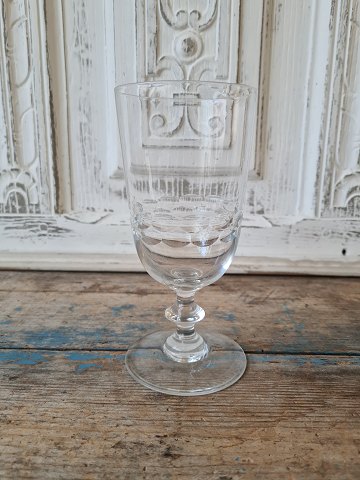 Porter glas med slibninger 16,5 cm.