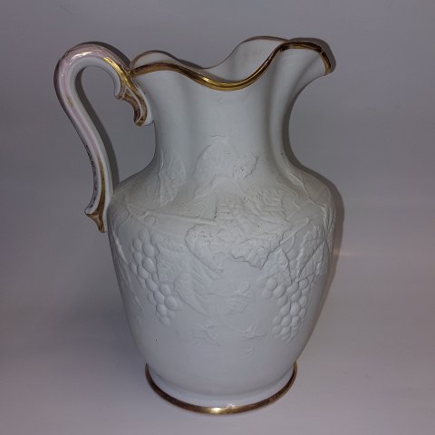 B&F pitcher in porcelain 19th century