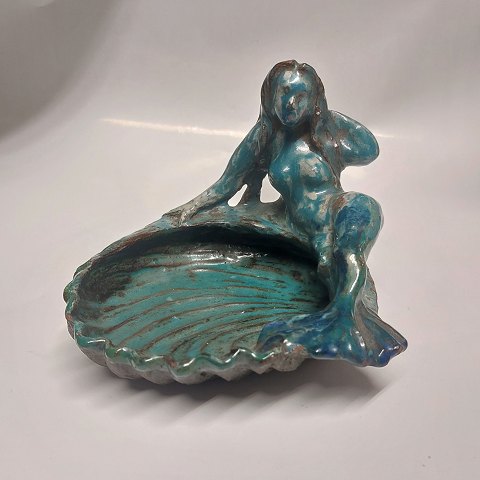 Lille havfrue på skål I keramik ca. 1920
