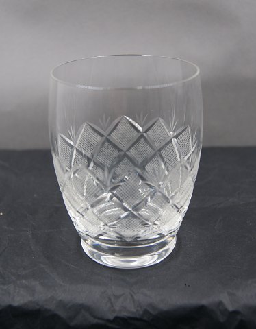 Christiansborg Danish crystal glassware with faceted stem. Large water glasses 
9cm