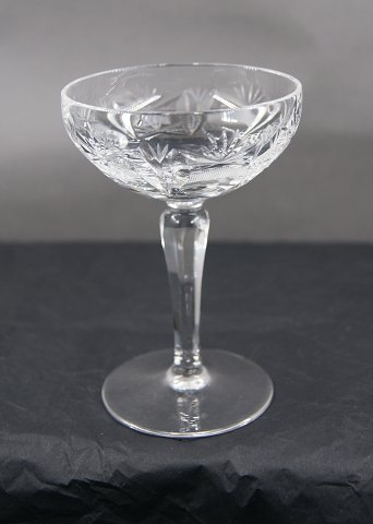 Heidelberg Danish crystal glassware. Liqueur glasses 10cm. OFFER for more