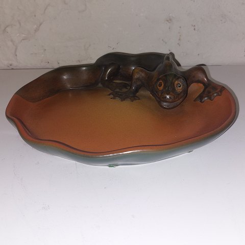 P. Ipsen Enke dish In ceramic with lizard

