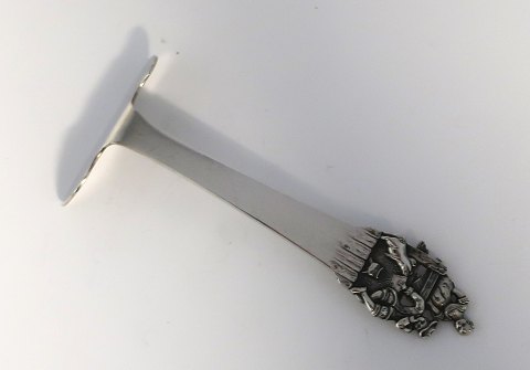 H. C. Andersen eventyr madskubber. Sølvbestik. Svinedrengen. Sølv (830). Længde 
10,2 cm