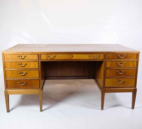 Freestanding Diplomat Desk - Mahogany - With Brass Handle - Fritz Henningsen - 
1930
Great condition
