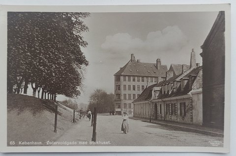 Postkort: Østervoldgade med Stokhuset i København