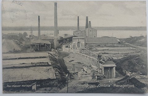 Postkort: Cementfabrikker "Cimbria" Mariagerfjord