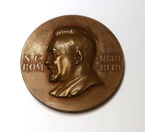 Bronze medal. Commemorative medal. N.C. Rome 1839-1919. Diameter 38 mm