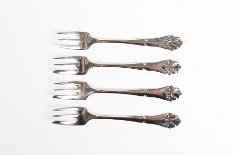 French Lily Silver Cutlery
Cake forks
L 13.5 cm