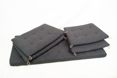 Cushion set - Gray fabric - HallingDal - Tremme Sofa - Model BM 1789 - Børge 
Mogensen
Excellent condition
