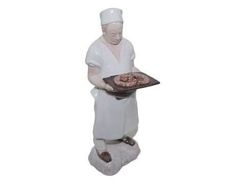 Bing & Grondahl figurine
Baker with Danish Pastry