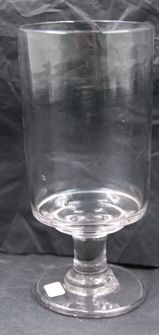Beatrice glasses. from Danish Glass-Works. White wine or red wine glasses 13cm
