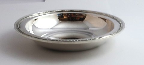 Svend Toxværd. Sterling sølv barnetallerken (925). Diameter  17 cm.