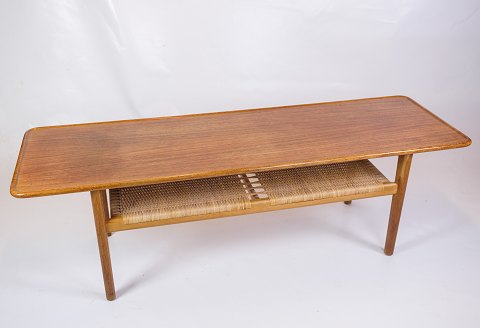 Coffee table - Model AT-10 - Teak & Oak - Wicker shelf - Hans J. Wegner - 
Andreas Tuck - 1960s
Great condition
