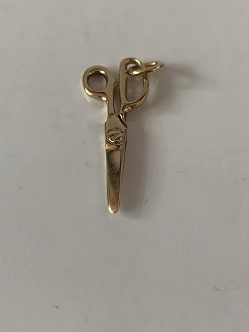 Pendant 14 carat gold, designed as a pair of scissors. Classic pendant