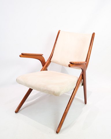 Armchair - Polished Dark Wood - Light Fabric - Danish Design - Arne 
Hovmand-Olsen - 1960s
Great condition
