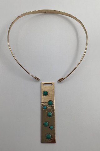 Neck jewellery