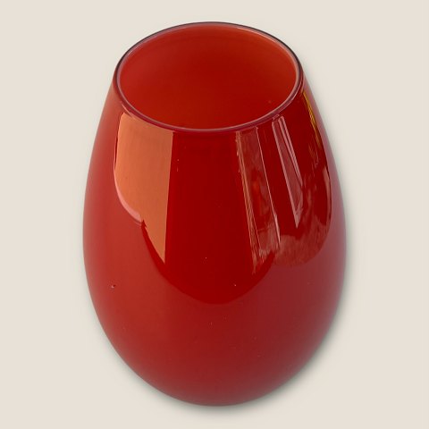 Holmegaard
Cocoon vase
Red
*DKK 200