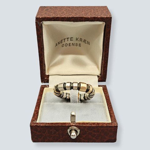 item no: 610858