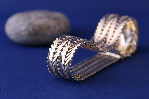 Armschmuck