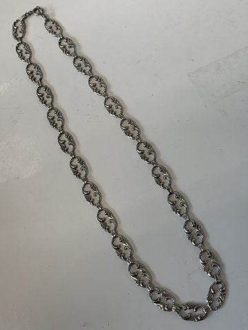 Neck jewellery