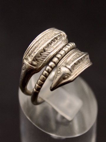 Finger rings
