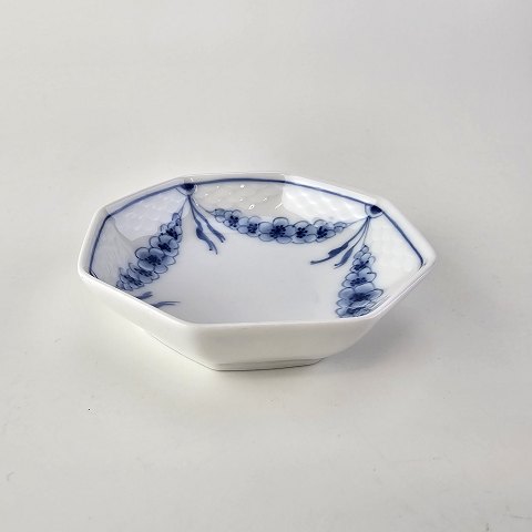 item no: 636813