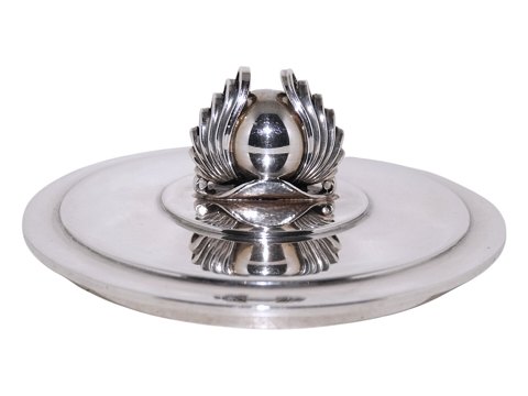 Georg Jensen sølvLåg der passer til en Arne Bang krukke