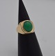 14k guldring m. jade. Str. 58