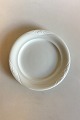 Royal Copenhagen Hvid Magnolia med uglasseret relief Frokosttallerken No 622