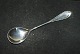 Jam spoon New Pearl Series 5900, (Pearl Edge Cohr) Danish silver cutlery
Fredericia silver
Length 13.5 cm.