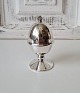 Egg cup in hammered sterling silver produced by Holmsted