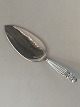 Konge / Acorn #Lagkagespade
Fremstillet hos Georg Jensen.
Længde 19,7 cm.
SOLGT