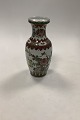 Kinesisk Orientalsk Vase i rød farve