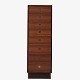 Dyrlund
Tall chest of drawers in rosewood with brass handles.
1 pc. in stock
Good condition

