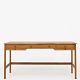 Rigmor Andersen / Jørgen Christensen Snedkeri
Desk in cherry with three drawers and two pull-out shelves.
1 pc. in stock
Good condition

