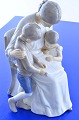 Bing & Grondahl figurine 1644 Woman with children