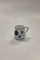 Royal Copenhagen Musselmalet Riflet Lille Vase / Tandstikholder / Flødekande