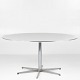Arne Jacobsen / Fritz Hansen
Spisebord, cirkelbord, i hvid laminat på sekspasfod i aluminium.
1 stk. på lager
Brugt stand
