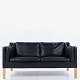 Børge Mogensen / Fredericia Furniture
BM 2212 - 2 pers. sofa i originalt sort læder m. ben i eg.
1 stk. på lager
Pæn, brugt stand
