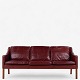 Børge Mogensen / Fredericia Furniture.
BM 2209 - 3 pers. sofa i patineret 