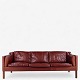 Børge Mogensen / Fredericia Furniture.
BM 2213 - 3 pers. sofa i patineret 