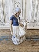 B&G Figur - Pige med ged no. 2180