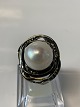 Designers Favorite ring med perle og sten, Sterling sølv.
Størrelse 60.