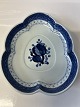 Royal Copenhagen Tranquebar, Lille Bladformet KagefadDekorations Nr. 11/925