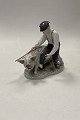 Royal Copenhagen Figur Svinedreng med gris No. 848