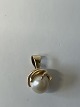 14k gold pendant with a pearl, stamped BH 585.