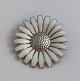 Georg Jensen. Marguerit broche i sterlingsølv (925). Diameter 4,2 cm