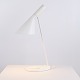 Arne Jacobsen AJ Bordlampe i Hvid Louis Poulsen 1957
