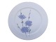 Royal CopenhagenArt Nouveau frokosttallerken med blå kornblomst 21,5 cm.