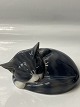 Royal Copenhagen, Figur Sovende Kat.Dek. Nr. 422.